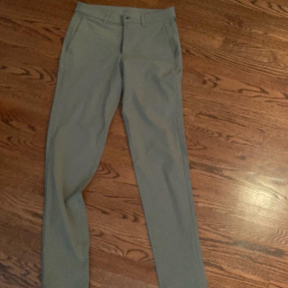 lululemon athletica Men's Chinos in Sage Green
